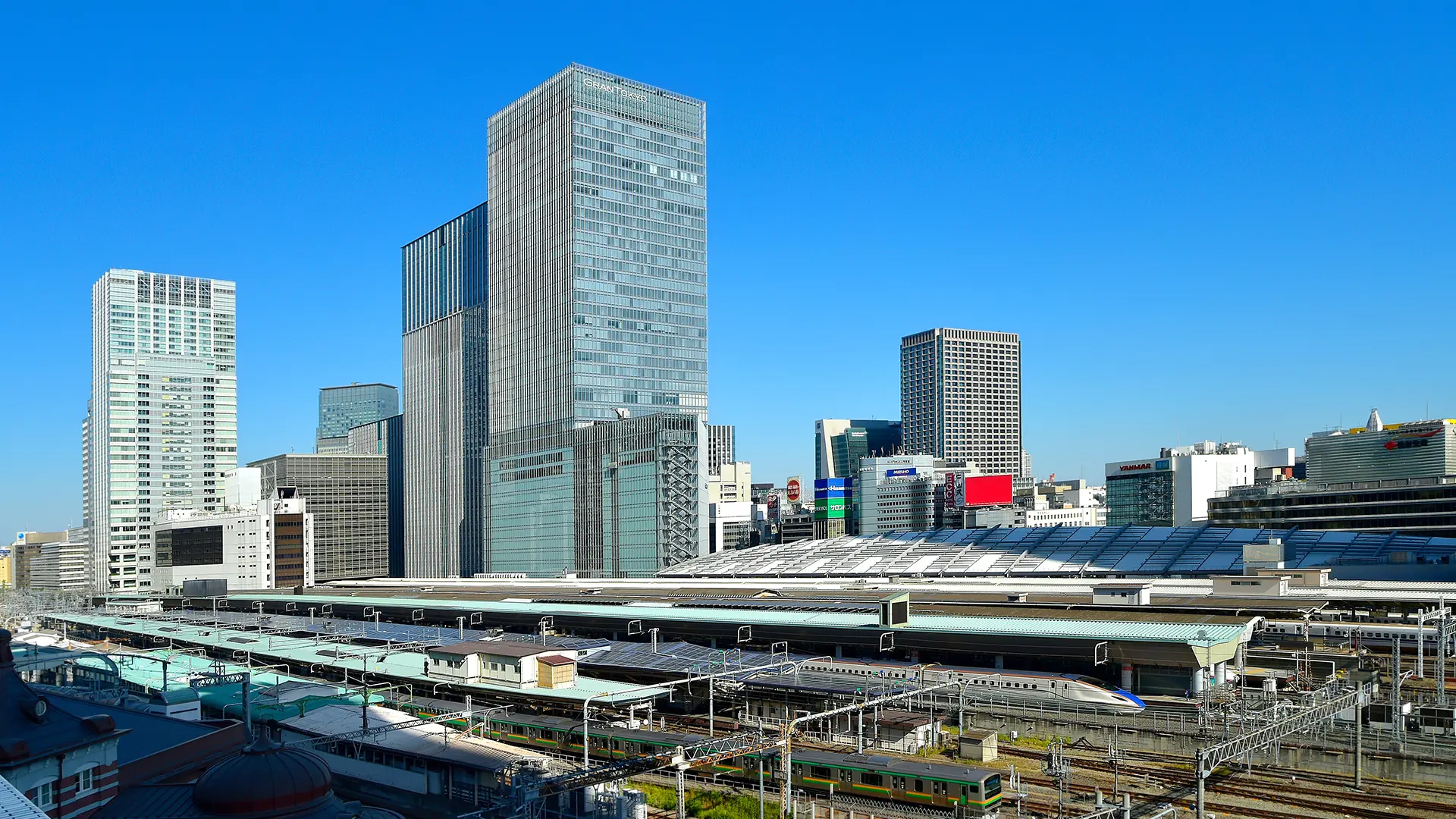 東京駅徒歩7分、日本橋駅直結